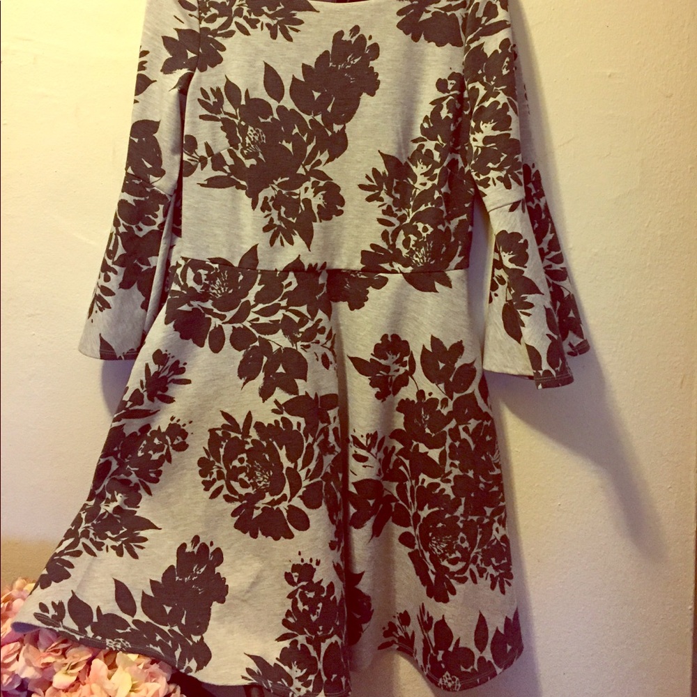 Fit&flare V. Camuto dress size 10 grey&black